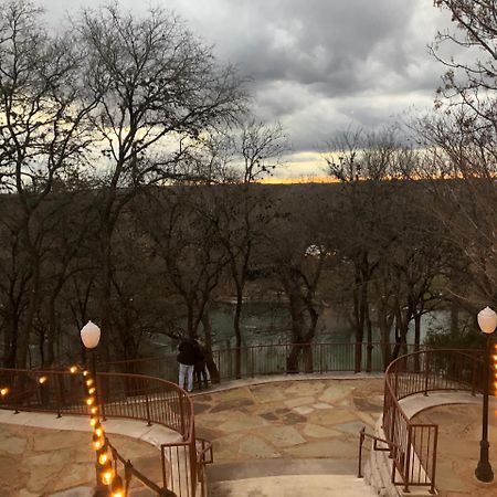 ניו בראונפלס Gruene River Hotel & Retreat מראה חיצוני תמונה