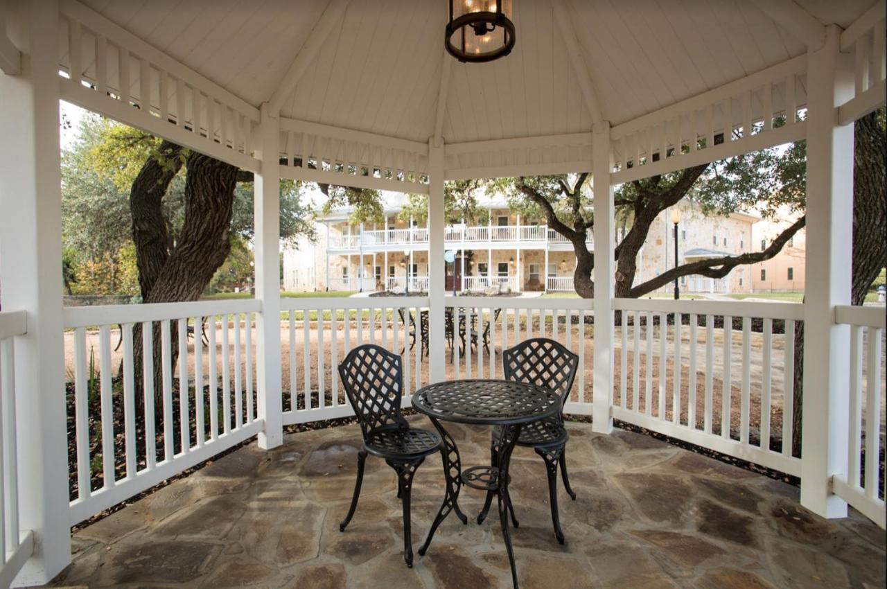 ניו בראונפלס Gruene River Hotel & Retreat מראה חיצוני תמונה