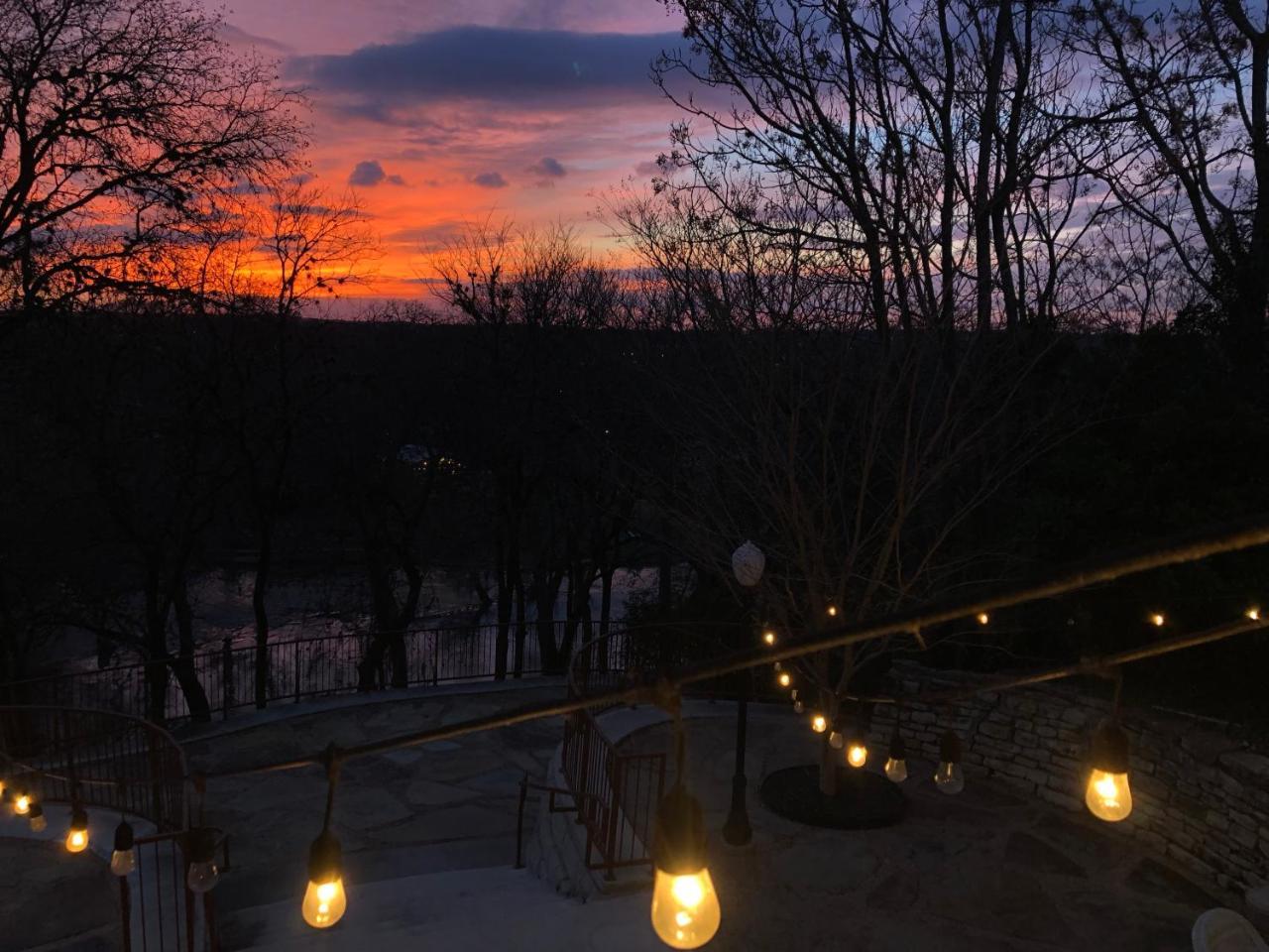 ניו בראונפלס Gruene River Hotel & Retreat מראה חיצוני תמונה